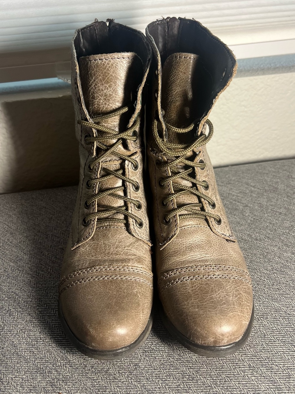 Steve Madden Troopa Combat Boots – Women’s Size 6